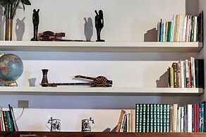 Farinata Apartment by Mamo Florence