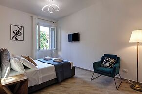 Farinata Apartment by Mamo Florence