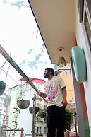 Hostel De Offlanders Rishikesh • Stay • Connect • Explore