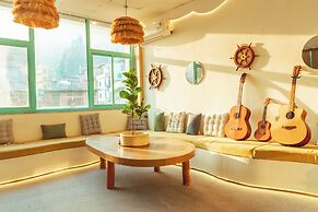 Hostel De Offlanders Rishikesh • Stay • Connect • Explore