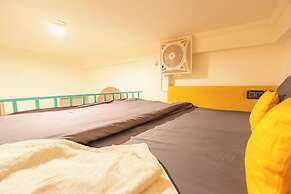 Hostel De Offlanders Rishikesh • Stay • Connect • Explore