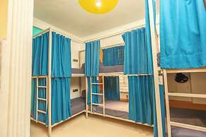 Hostel De Offlanders Rishikesh • Stay • Connect • Explore