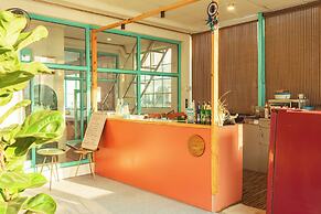 Hostel De Offlanders Rishikesh • Stay • Connect • Explore