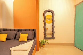 Hostel De Offlanders Rishikesh • Stay • Connect • Explore