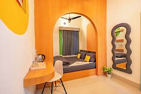 Hostel De Offlanders Rishikesh • Stay • Connect • Explore