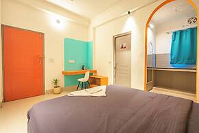 Hostel De Offlanders Rishikesh • Stay • Connect • Explore