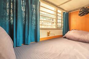Hostel De Offlanders Rishikesh • Stay • Connect • Explore