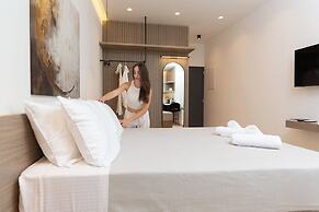 Armonia Seaview Suites