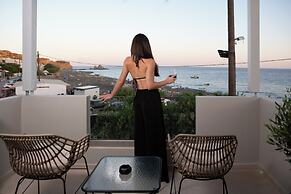 Armonia Seaview Suites