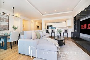 LUX The Bonnington JLT Suite