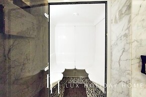 LUX The Bonnington JLT Suite