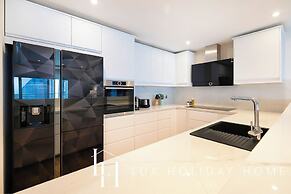 LUX The Bonnington JLT Suite