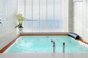 Luxury Overwater Paradise - Nurai Island