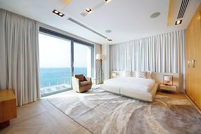 Luxury Overwater Paradise - Nurai Island