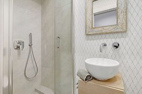 Stylish 2BR Near Faubourg Saint-Honoré