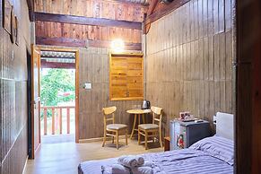 Bau Trang U&ME Glamping Resort