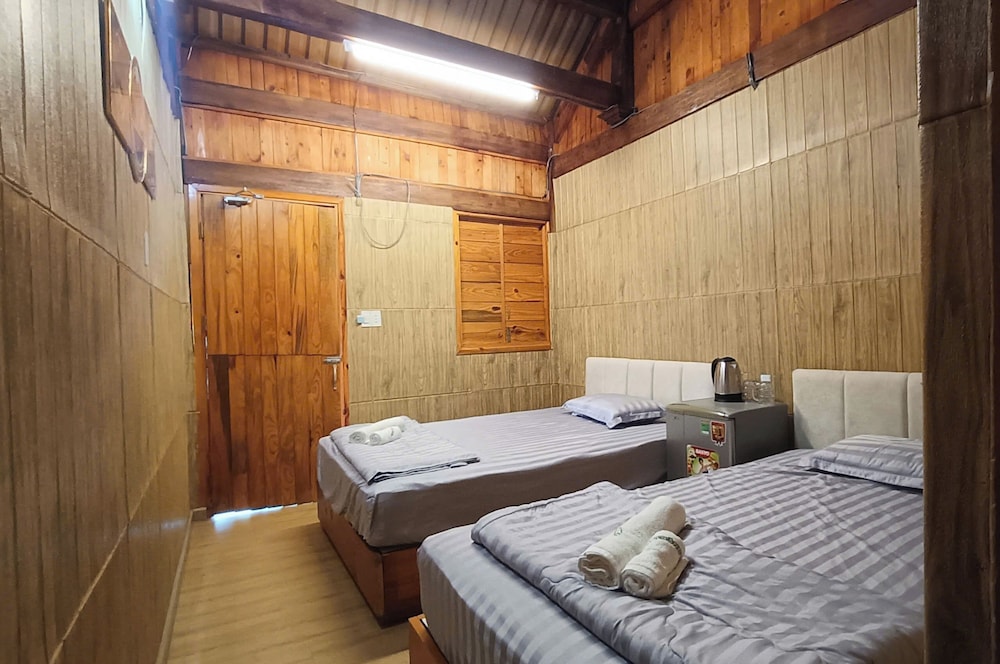 Bau Trang U&ME Glamping Resort