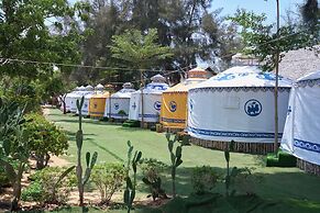 Bau Trang U&ME Glamping Resort