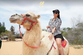 Bau Trang U&ME Glamping Resort