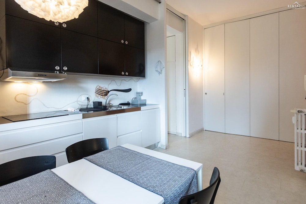 Rental in Rome Casa de Leyva Apartment