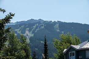 Alta Suite at Deer Lodge