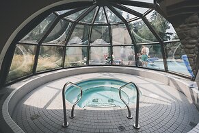 Big Mauna at the Marquise