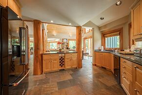 Emerald Chalet