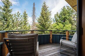 Emerald Chalet
