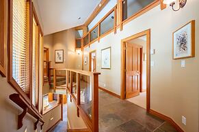 Emerald Chalet