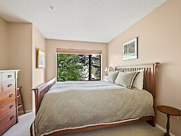 Glacier Suite at Snowberry