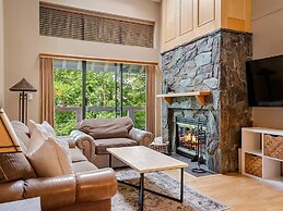 Glacier Suite at Snowberry