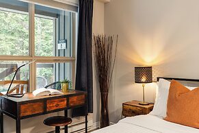 Skywalk Suite at the Aspens