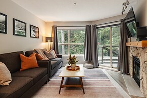 Skywalk Suite at the Aspens