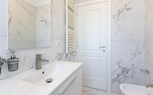 Rental in Rome Constance Terrace Apartment