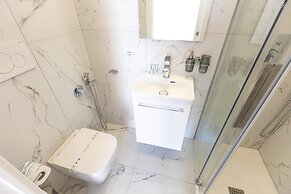 Rental in Rome Constance Terrace Apartment