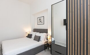 Rental in Rome Constance Terrace Apartment