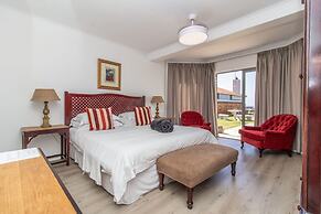 Sandbaai Country House