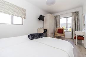 Sandbaai Country House