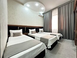 Grand Zamin Hotel