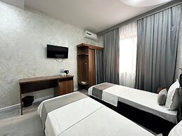 Grand Zamin Hotel