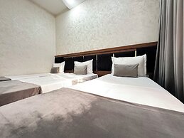 Grand Zamin Hotel