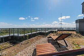 Horizon Sauna&Jacuzzi&Parking 3 by GA