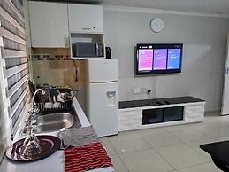 Gold Crown Self-catering Apartment