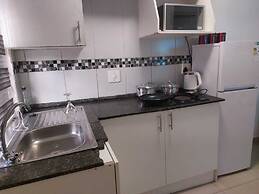 Gold Crown Self-catering Apartment