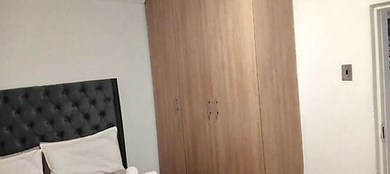 Gold Crown Self-catering Apartment