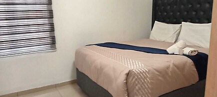 Gold Crown Self-catering Apartment