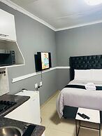 Gold Crown Self-catering Apartment
