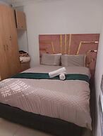Gold Crown Self-catering Apartment