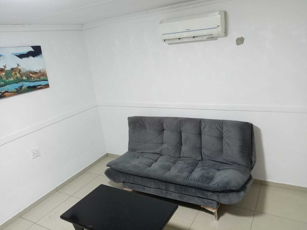 Gold Crown Self-catering Apartment