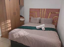 Gold Crown Self-catering Apartment